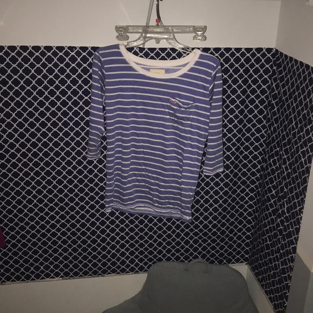 blue and white striped hollister tee